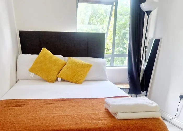 Contemporary 2 Bedroom In Apartamento *