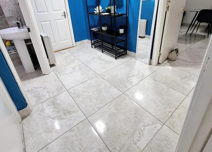 Contemporary 2 Bedroom In